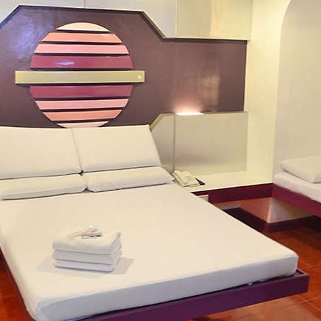Mandaluyong Astrotel Guadalupe מראה חיצוני תמונה